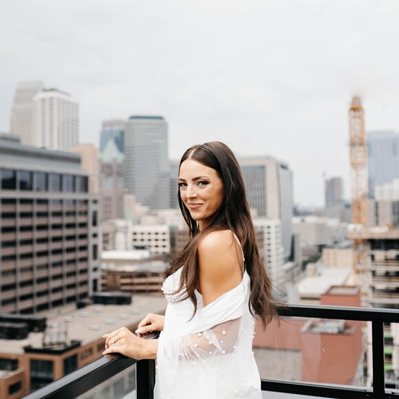 Bridal "Getting Ready" Outfit - Picture 5 of 9
